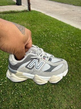 New Balance Kids 9060 Sneakers PC9060GY Grey Size 8